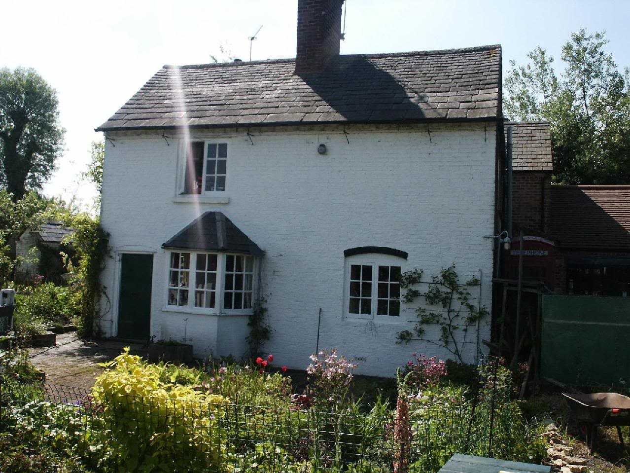 Shop Lock Cottage